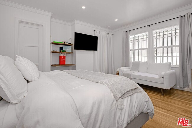 Foto del edificio - 407 Shirley Pl