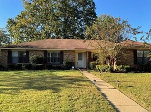 Building Photo - 4078 Ray Dr