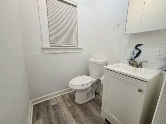 Foto del edificio - 1021 Harrison Ave