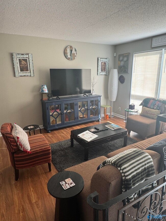 Building Photo - 3813 NW Millbrae Dr