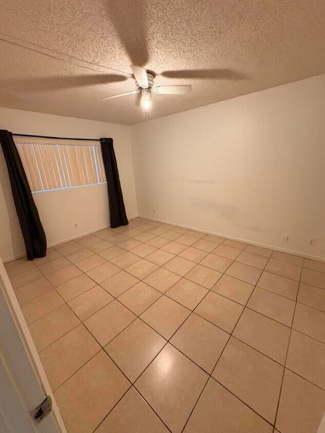 Foto principal - 2925 SW 22nd Ave