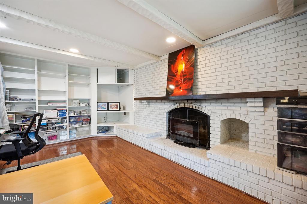 Foto principal - 9811 Hill St
