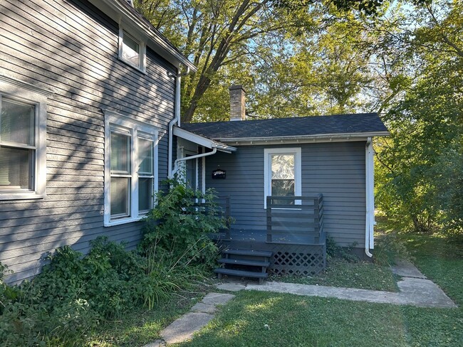 Building Photo - 2615 Gilboa Ave