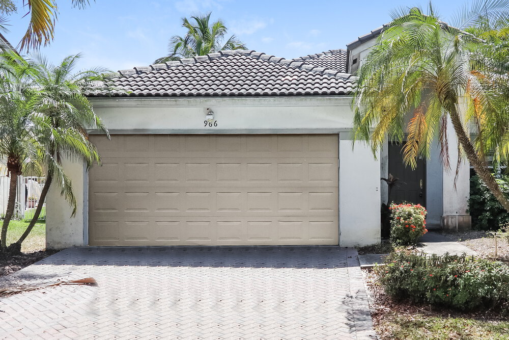 Foto principal - 966 Bluewood Terrace