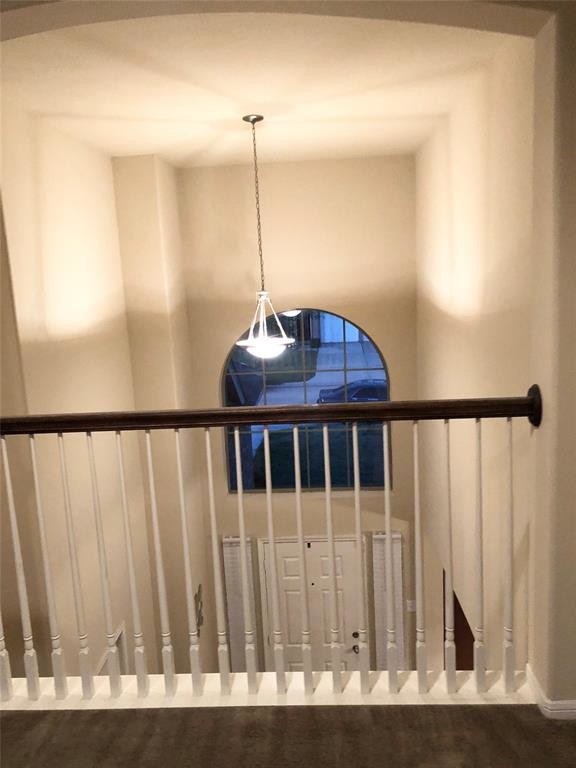 Foto del edificio - 9403 Camelia Crest Ln