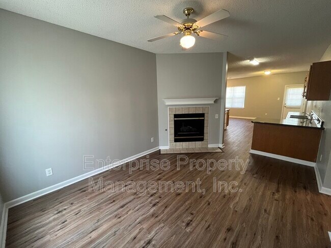 Foto del edificio - 3935 Autumn Harvest Ln