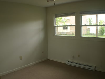 Building Photo - 304 Hubbell Dr