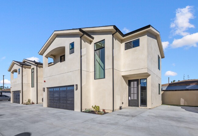 Foto del edificio - 6914 Walker Ave