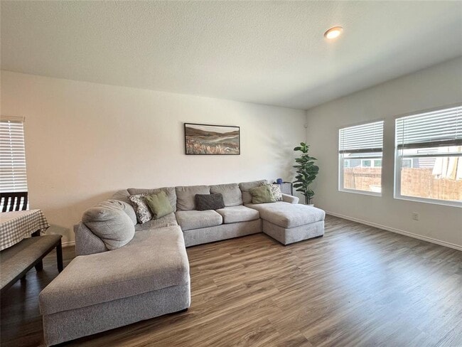 Building Photo - 112 Akela Wy