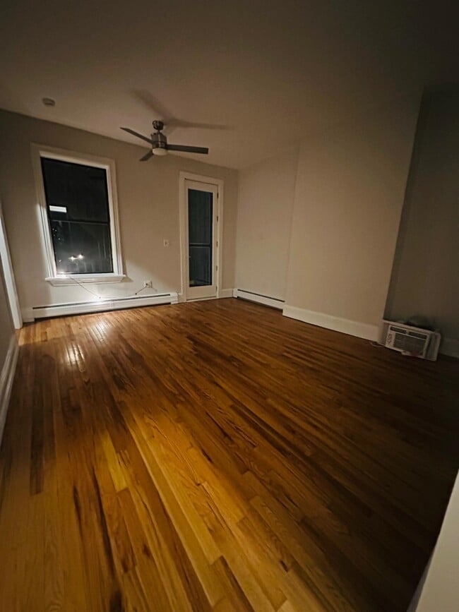 Building Photo - 308 2nd St