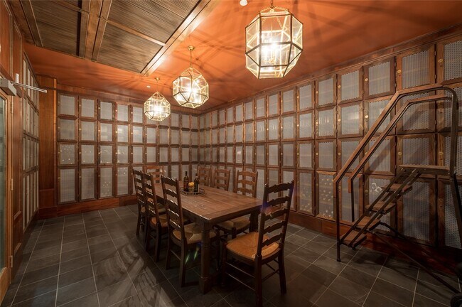 Foto del edificio - 4899 Montrose Blvd