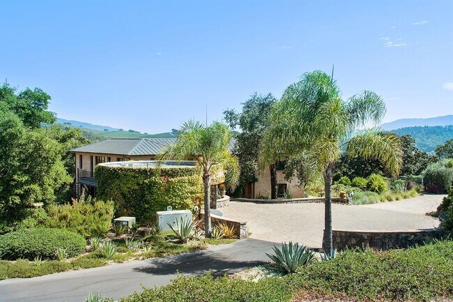 Building Photo - 505 Kinnybrook Dr