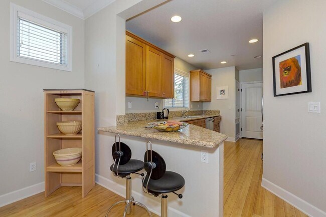 Building Photo - 57 Oakwood Dr