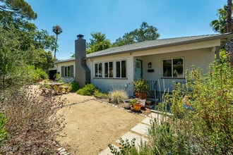 Building Photo - 1460 N Marengo Ave