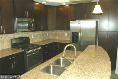 Foto del edificio - 24638 Johnson Oak Terrace