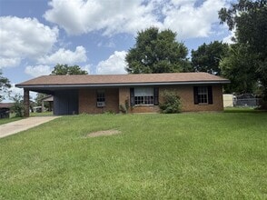 Building Photo - 2113 Meadowview Cir