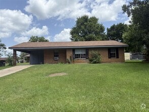 Building Photo - 2113 Meadowview Cir