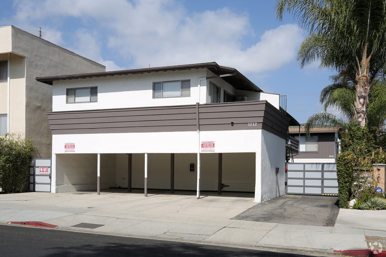Primary Photo - 1212 N Formosa Ave
