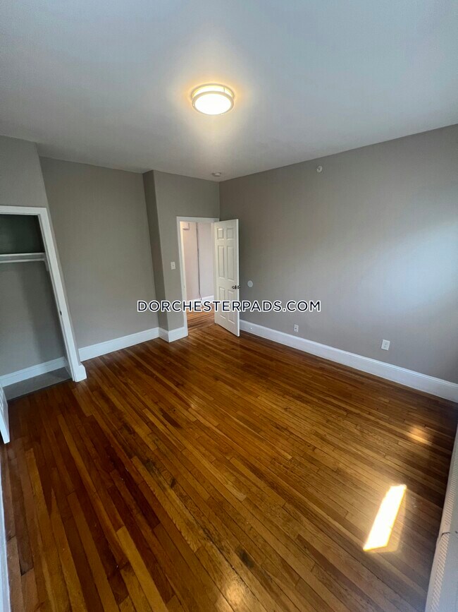 Foto del edificio - 315 Blue Hill Ave