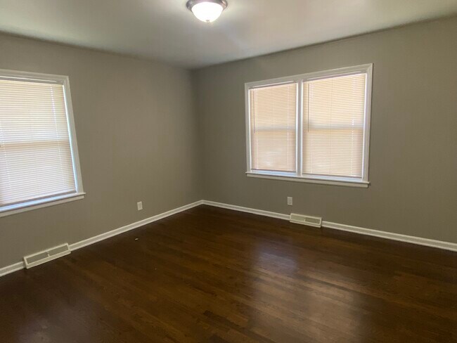 Foto del edificio - 2505 Oakley Ave