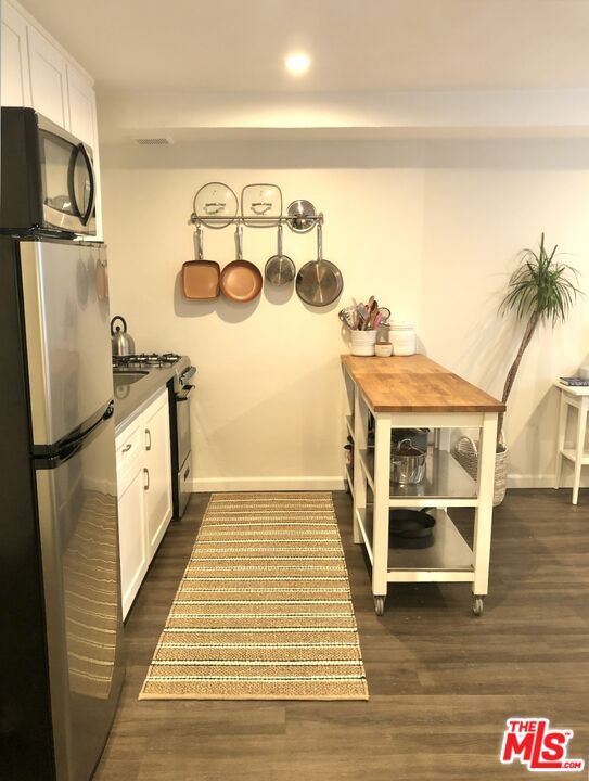 Foto del edificio - 1261 Laurel Ave