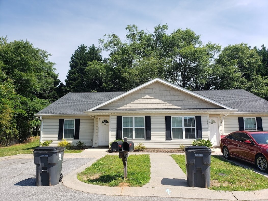 34 Rolling River Rd Unit 34, Taylors, SC 29687 Condo for Rent in