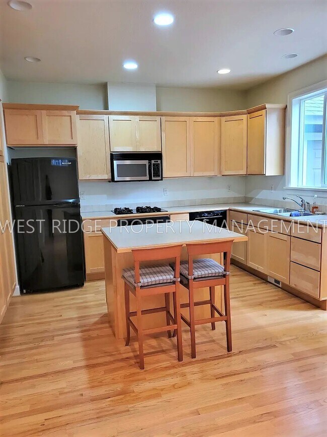 Foto del edificio - 3827 SE Woodward St