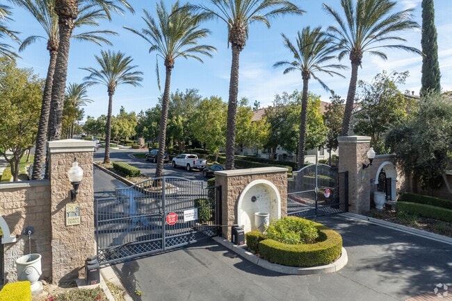 Building Photo - 5604 Altamura Way