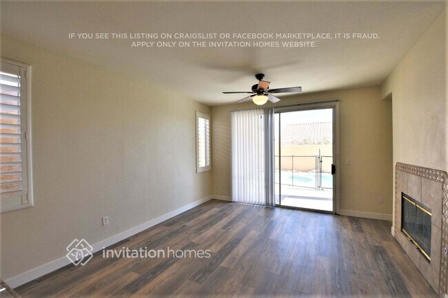 Foto del edificio - 10100 Crest Brook Pl
