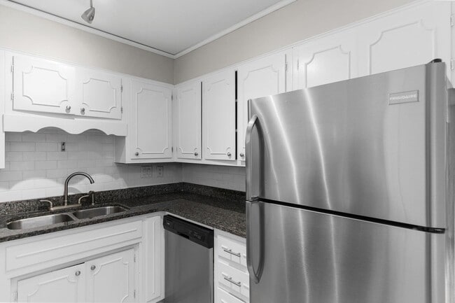 Interior Photo - Donegal Place