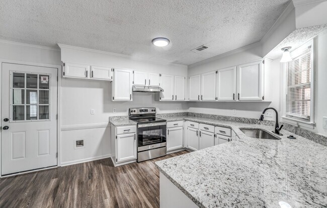 Foto del edificio - Style, Space, and Convenience in the Heart...