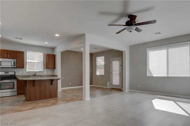 Foto del edificio - 7623 Houston Peak St