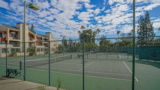 Canchas de tenis - 5515 Canoga Ave