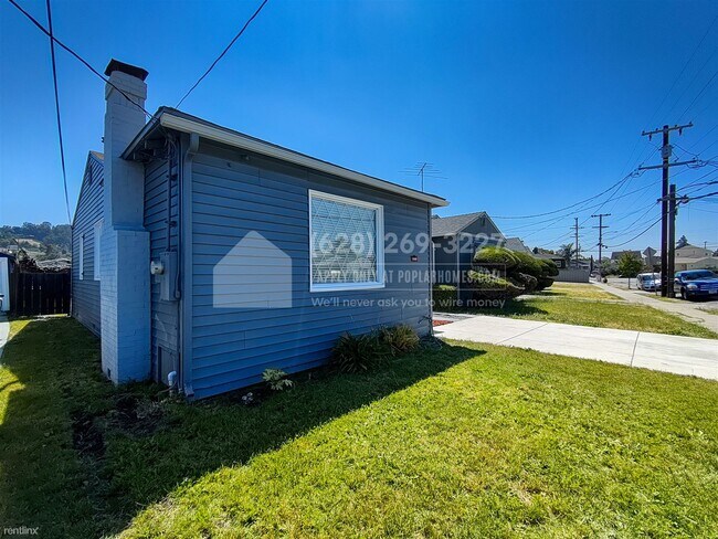 Building Photo - 2 br, 1 bath House - 10500 Byron Ave -