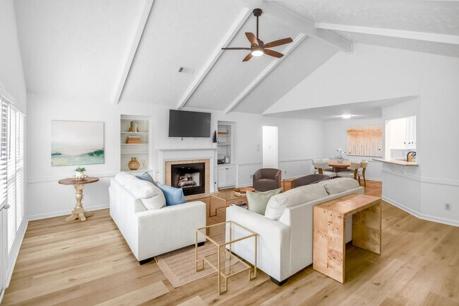 Building Photo - 6536 Monmouth Mews