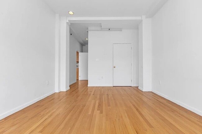 Foto del edificio - 97 Grand St