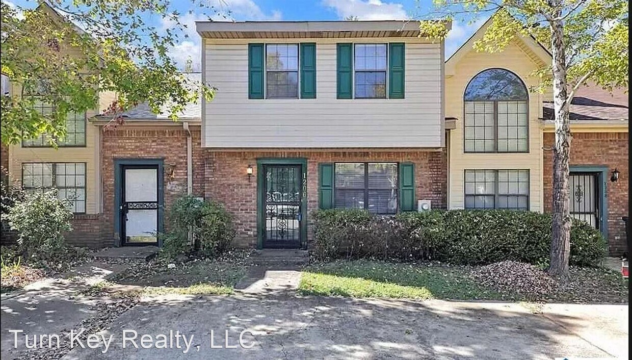 Primary Photo - 2 br, 1.5 bath House - 1206 Magnolia Place