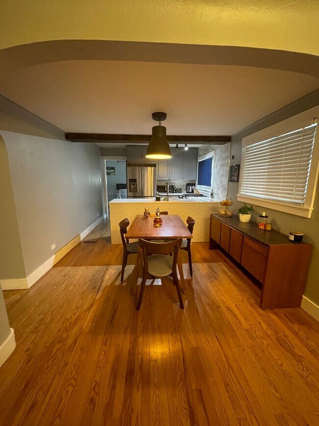 Foto del edificio - Charming Updated Ranch with Smart Features...