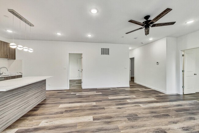 Foto del edificio - 6135 S Kimbark Ave