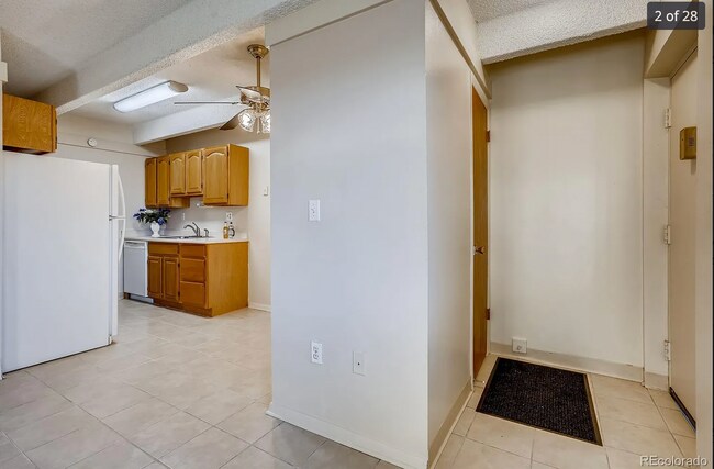 Foto del edificio - 800 W Belleview Ave