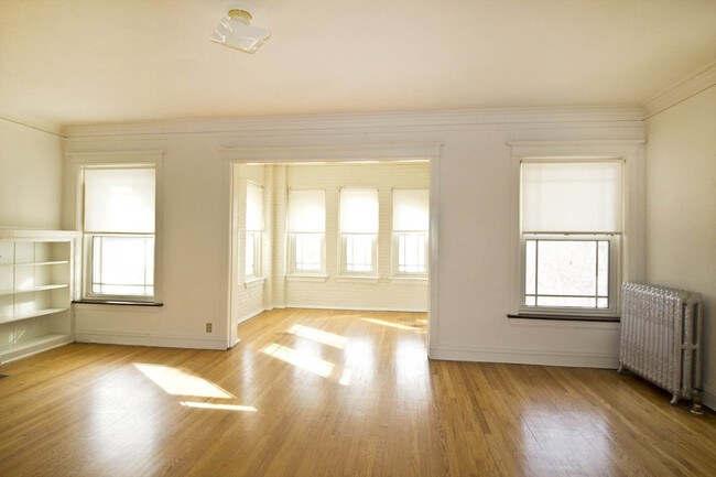 Dining/Living room - 5427 S. Greenwood