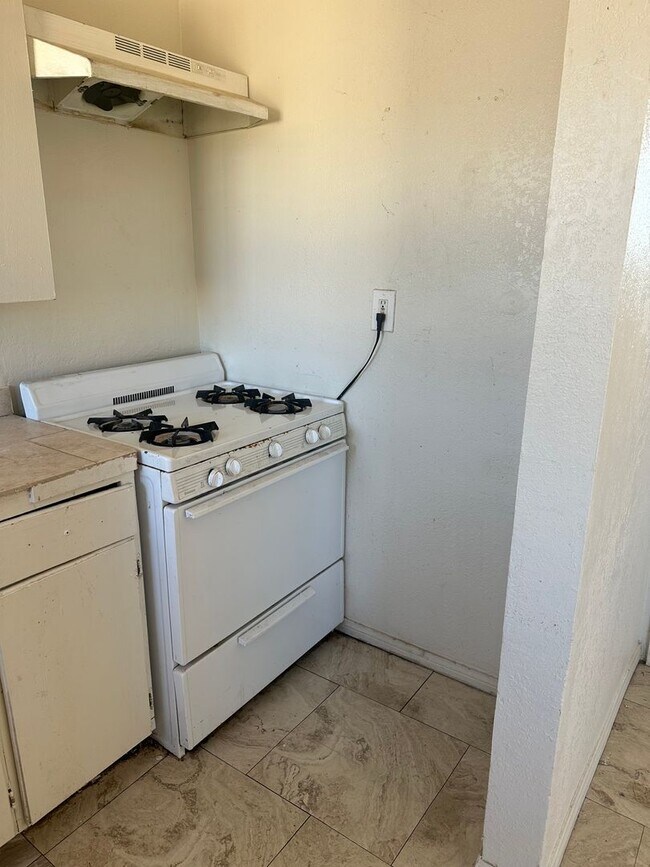 Foto del edificio - One-Bedroom Apartment – $900/Month