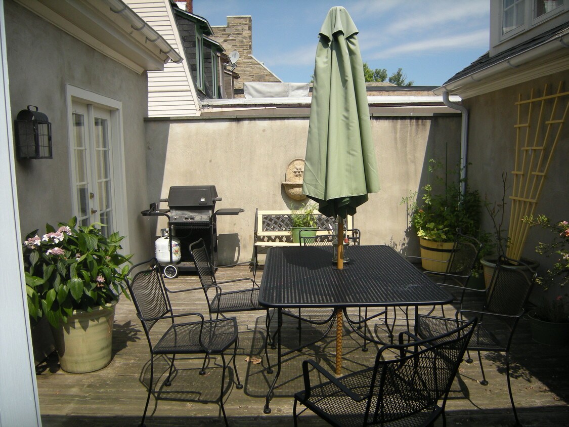 Private Roof Deck - 8515 Germantown Ave