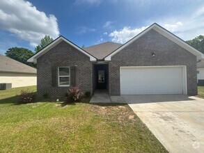 Building Photo - 304 Kennesaw Ave