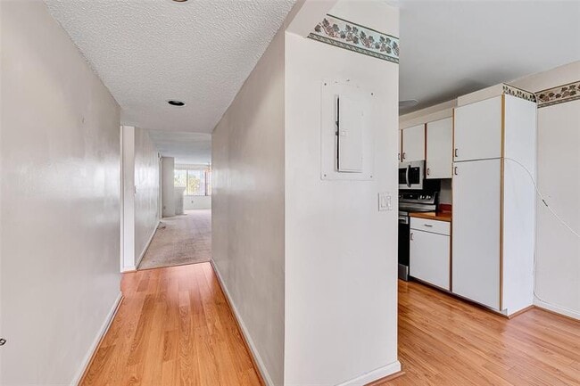 Building Photo - 9633 N Belfort Cir