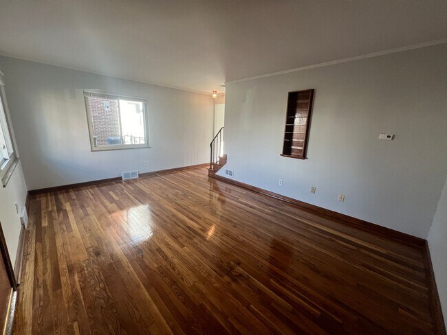 Foto del edificio - 2 Bedroom Townhome in Grandview!!