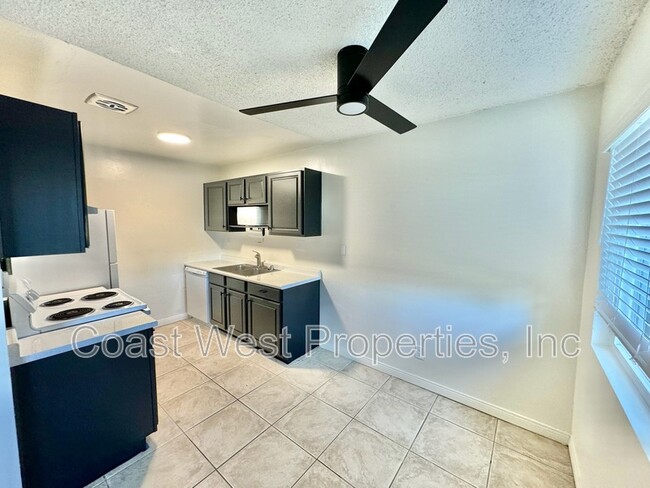 Foto del edificio - 1810 Broadway St