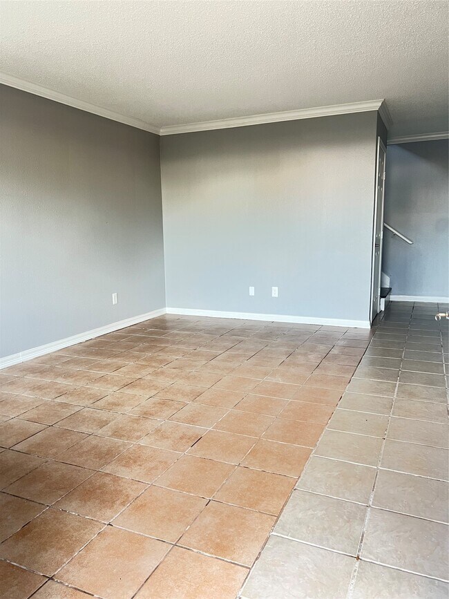 Foto del edificio - 738 Coolwood Dr