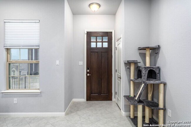 Building Photo - Beautiful and Newly Built, Modern - 3 Bedr...