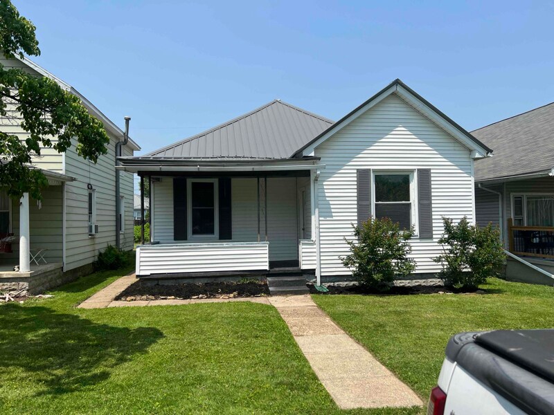 Primary Photo - 302 McCoy St